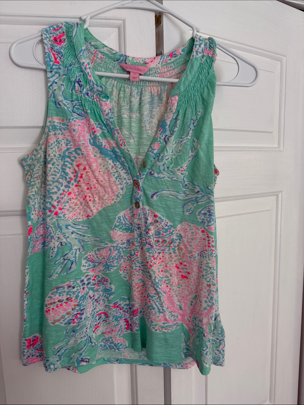 Lilly Pulitzer Mint & Pink Sleeveless V-Neck Printed Camisole